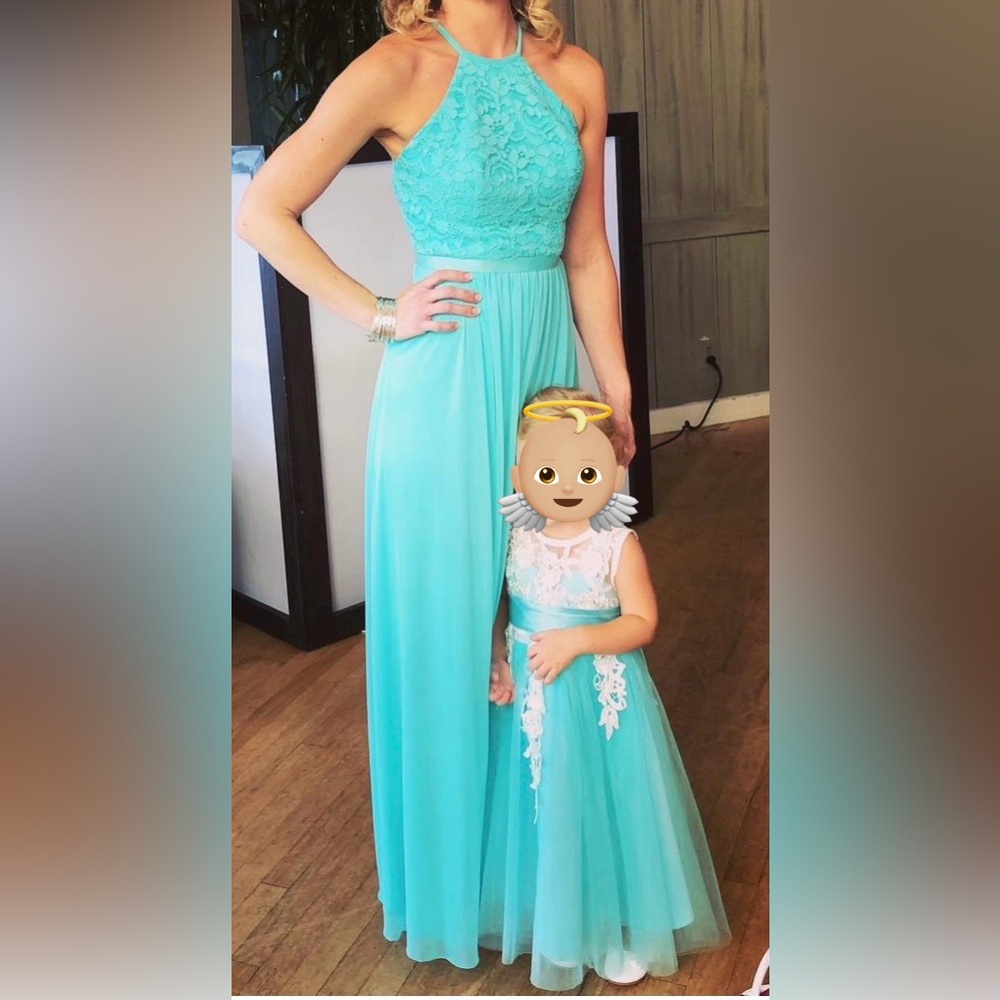 Elegant Aqua Lace Dresses